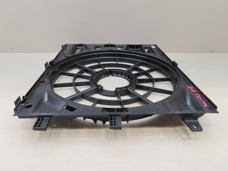2018-2021 CHEVROLET EQUINOX FRONT RADIATOR COOLINF FAN SHUTTER OEM 85109720