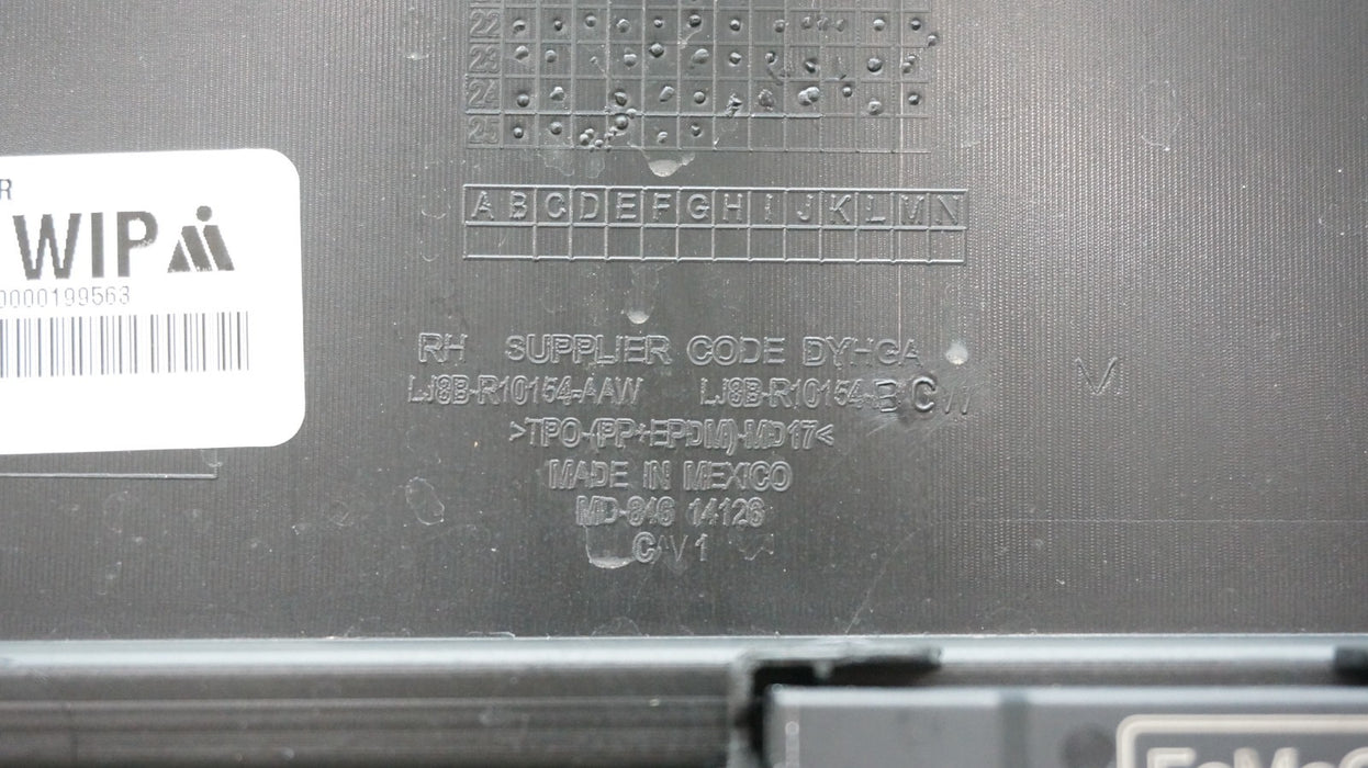 2021-2024 FORD MUSTANG MACH-E RIGHT ROCKER SIDE SKIRT COVER OEM LJ8B-R10154-AAW