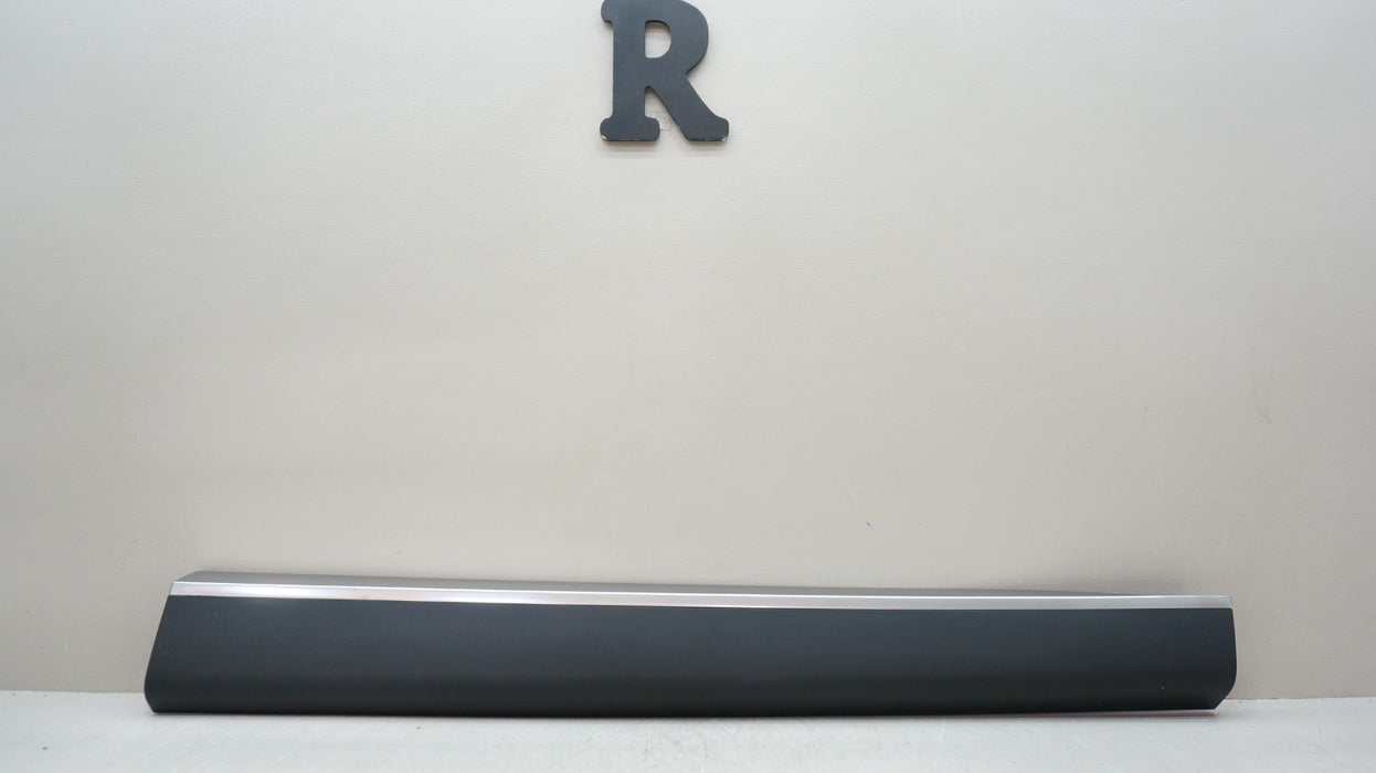 2020-2025 HYUNDAI PALISADE FRONT RIGHT DOOR GARNISH MOLDING OEM 87722-S8100