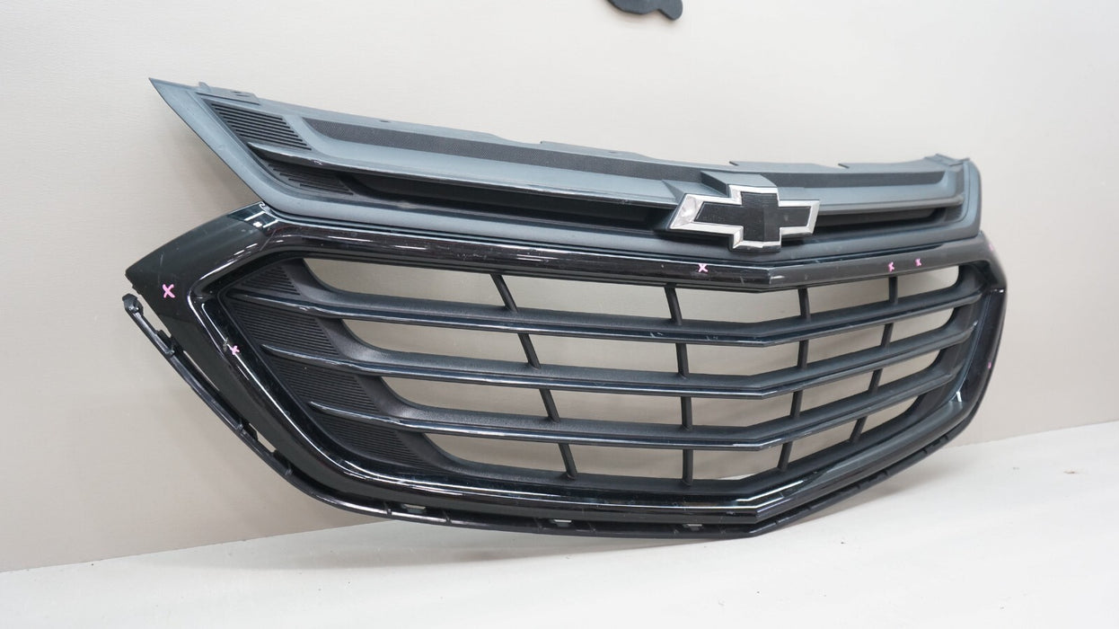 2018-2021 CHEVROLET EQUINOX FRONT BUMPER RADIATOR GRILLE OEM 84150748