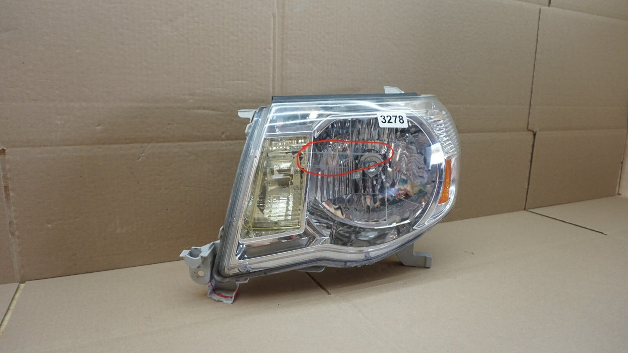 2005-2011 TOYOTA TACOMA FRONT LEFT DRIVER HEADLIGHT HEADLAMP  HALOGEN OEM