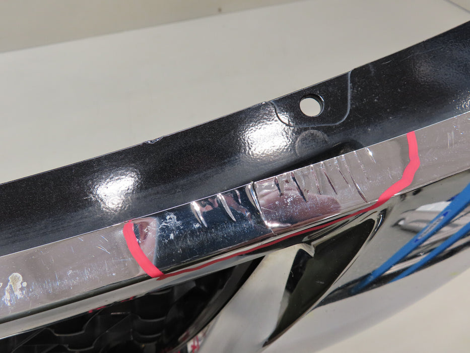 2013-2016 NISSAN PATHFINDER FRONT RADIATOR GRILLE GRILL W/CAMERA HOLE OEM
