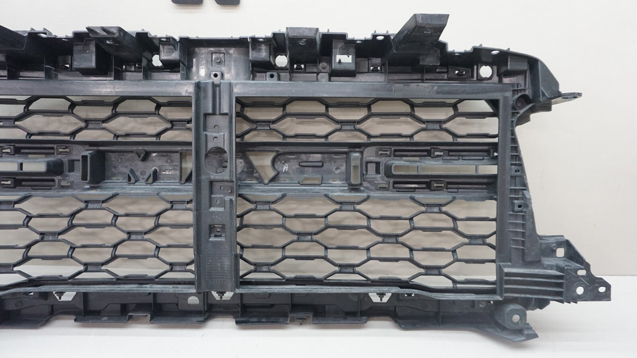 2019-2023 DODGE RAM 2500 3500 FRONT CENTER RADIATOR GRILLE OEM 68386825