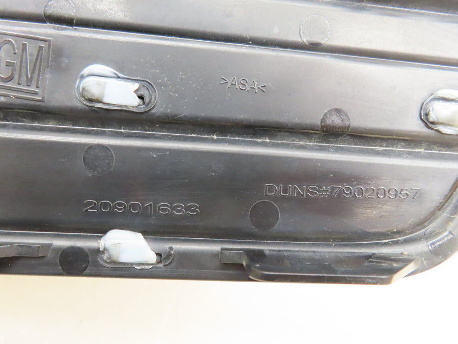 2013-2017 CADILLAC XTS FRONT RIGHT PASSENGER FOG LIGHT BEZEL COVER OEM