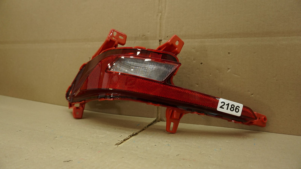 2019-2020 HYUNDAI ELANTRA LEFT DRIVER SIDE TAIL LIGHT BUMPER REFLECTOR 175808009