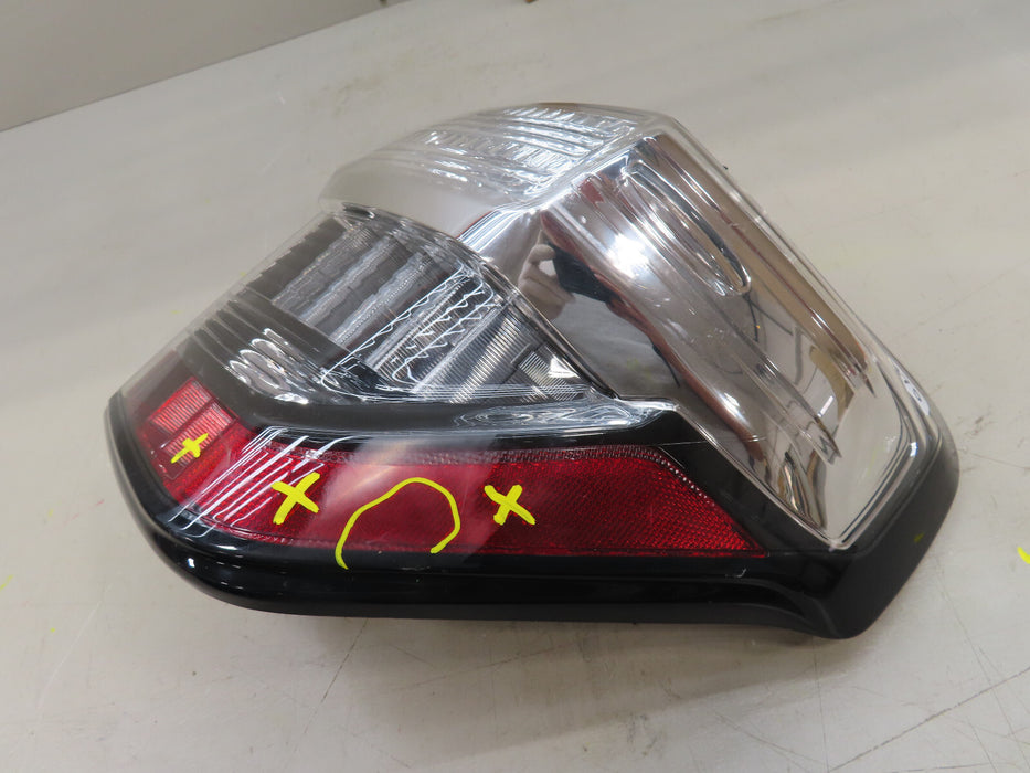 2014-2023 TOYOTA 4RUNNER REAR RIGHT PASSENGER TAIL LIGHT OEM