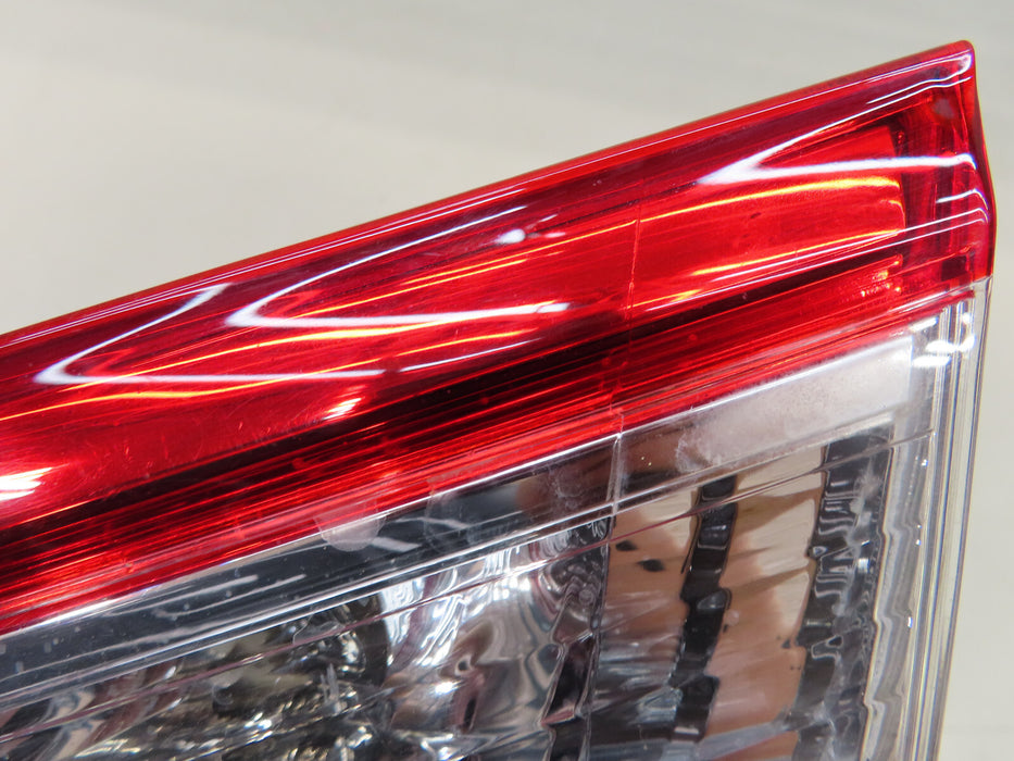 2012-2014 TOYOTA CAMRY REAR RIGHT PASSENGER REVERSE TAIL LIGHT OEM