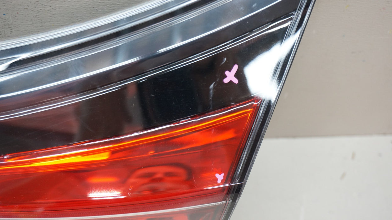 2016-2018 TOYOTA RAV-4 RAV4 REAR RIGHT PASSENGER SIDE INNER TAIL LIGHT OEM