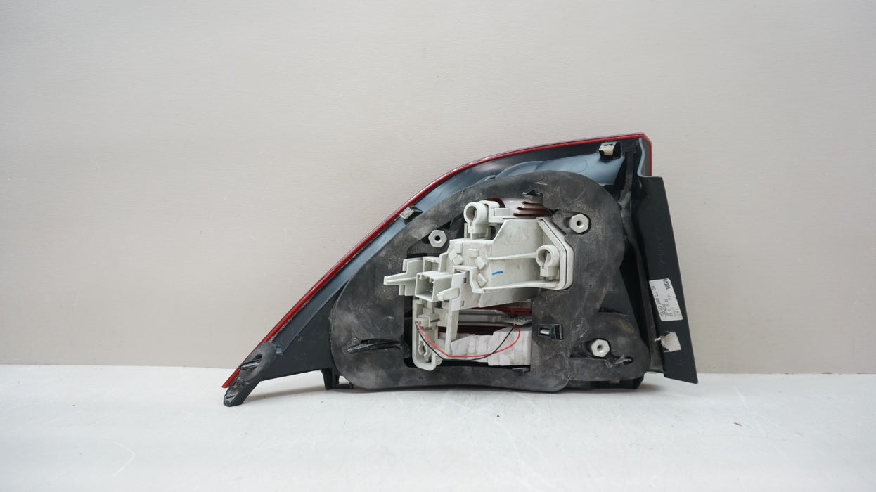 2011-2018 VOLVO S60 REAR RIGHT PASSENGER SIDE TAIL LIGHT OEM