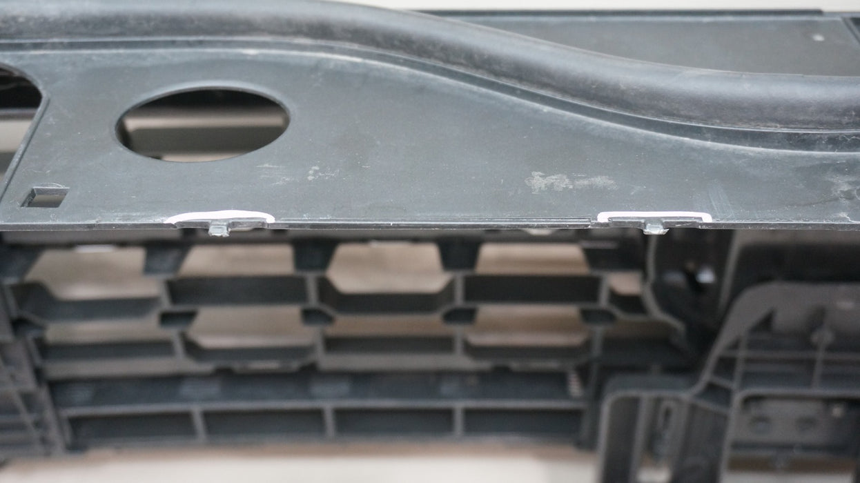 2020-2023 VOLKSWAGEN ATLAS FRONT UPPER RADIATOR GRILLE OEM 3CM853653
