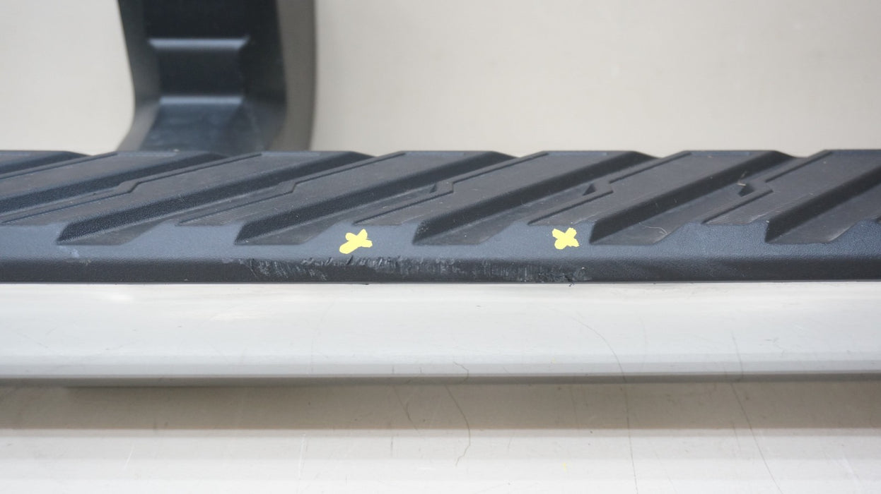 2014-2018 CHEVROLET SILVERADO GMC SIERRA 1500 RIGHT RUNNING BOARD OEM