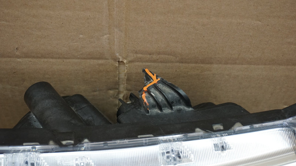 2011-2013 HONDA ODYSSEY FRONT PASSENGER SIDE HEADLIGHT HEAD HALOGEN LAMP OEM