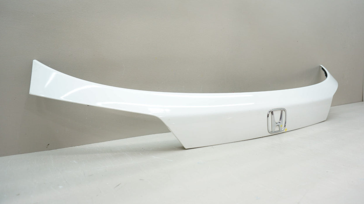 2016-2020 HONDA HRV REAR LIFTGATE TRIM MOLDING GARNISH OEM 74890-T7A-00