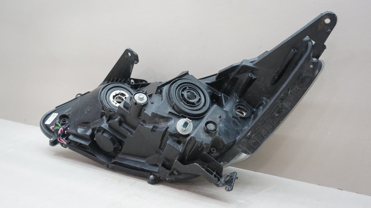 2016-2017 HONDA ACCORD FRONT RIGHT PASSENGER SIDE HALOGEN HEADLIGHT OEM