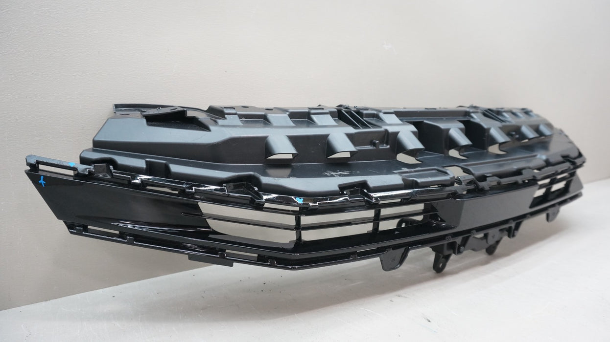 2025-2026 TOYOTA CAMRY SE FRONT UPPER GRILLE OEM 53114-AQ010