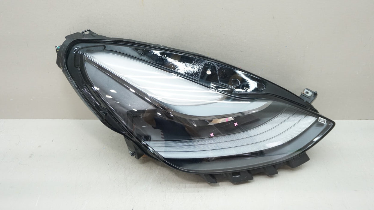 2021-2023 TESLA MODEL 3 / MODEL Y RIGHT PASSENGER SIDE HEADLIGHT OEM