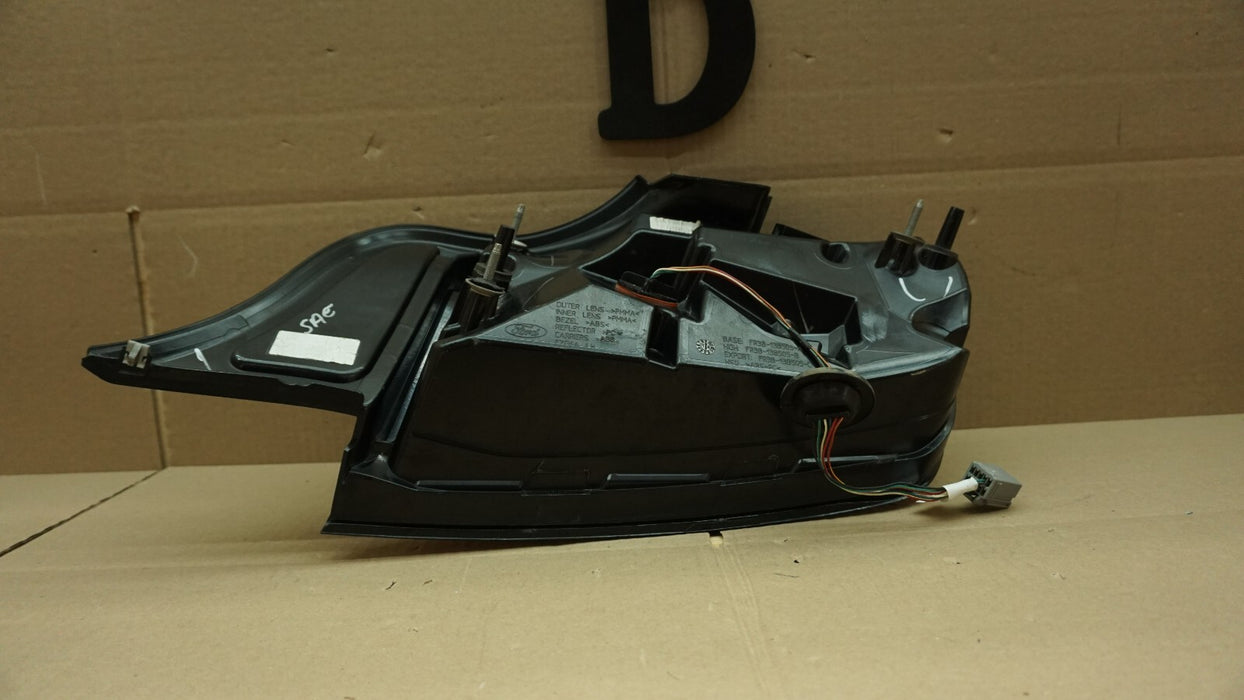 2015-2017 FORD MUSTANG LEFT DRIVER SIDE TAIL LIGHT LED OEM 15 16 17