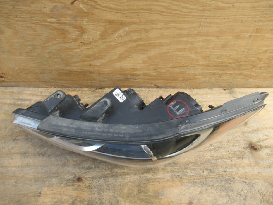 2017-2018 HYUNDAI ELANTRA LEFT DRIVER SIDE HALOGEN HEADLIGHT HEADLAMP OEM