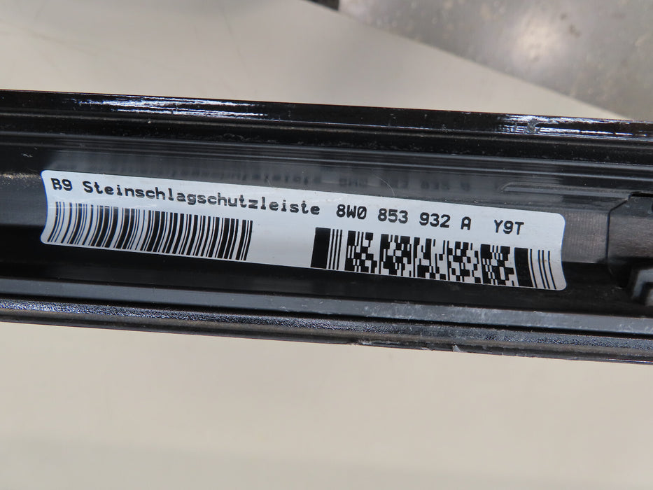 2017-2019 AUDI A4 RIGHT PASSENGER ROCKER PANEL TRIM OEM 8W0853932