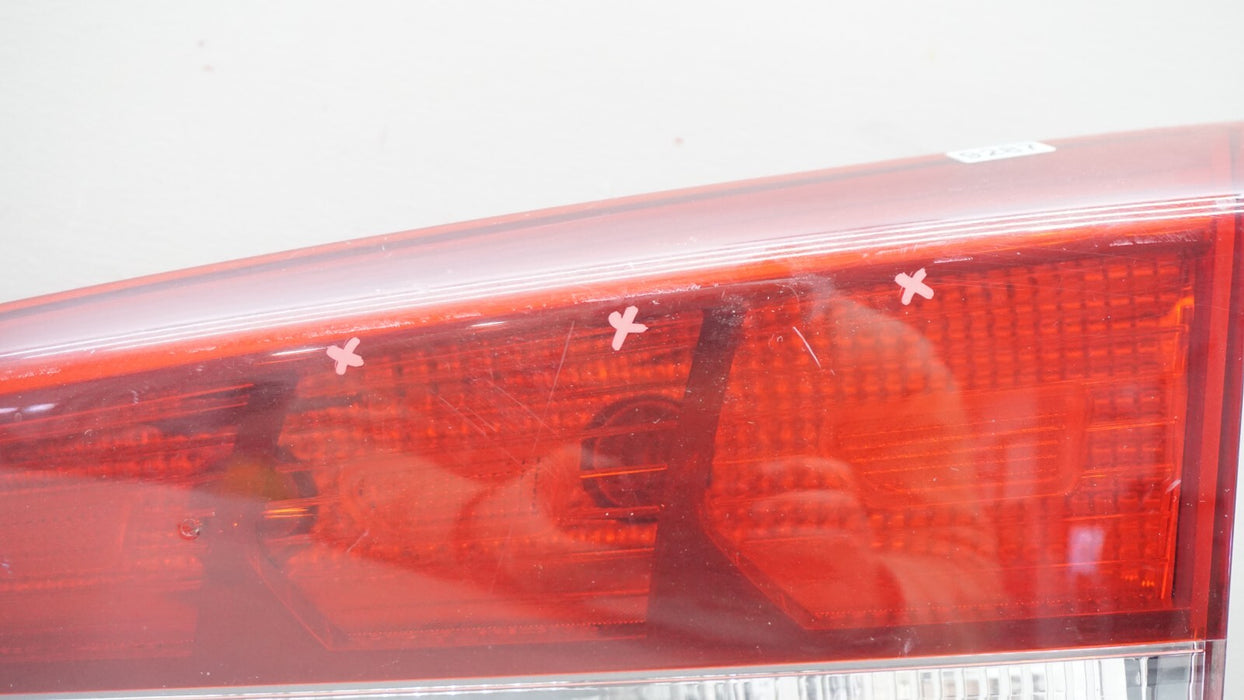 2016-2018 HYUNDAI TUCSON REAR RH RIGHT PASSENGER SIDE INNER TAIL LIGHT OEM