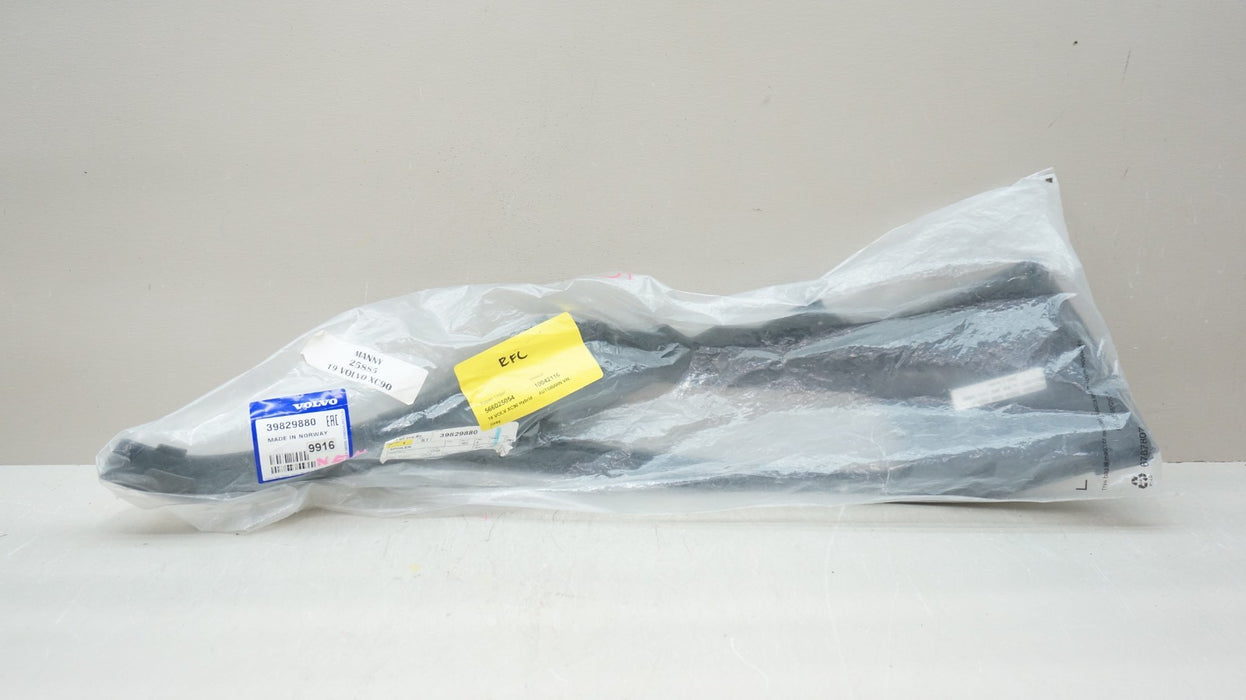 2016-2019 VOLVO XC90 FRONT LEFT LOWER BUMPER TRIM MOLDING OEM 39829880