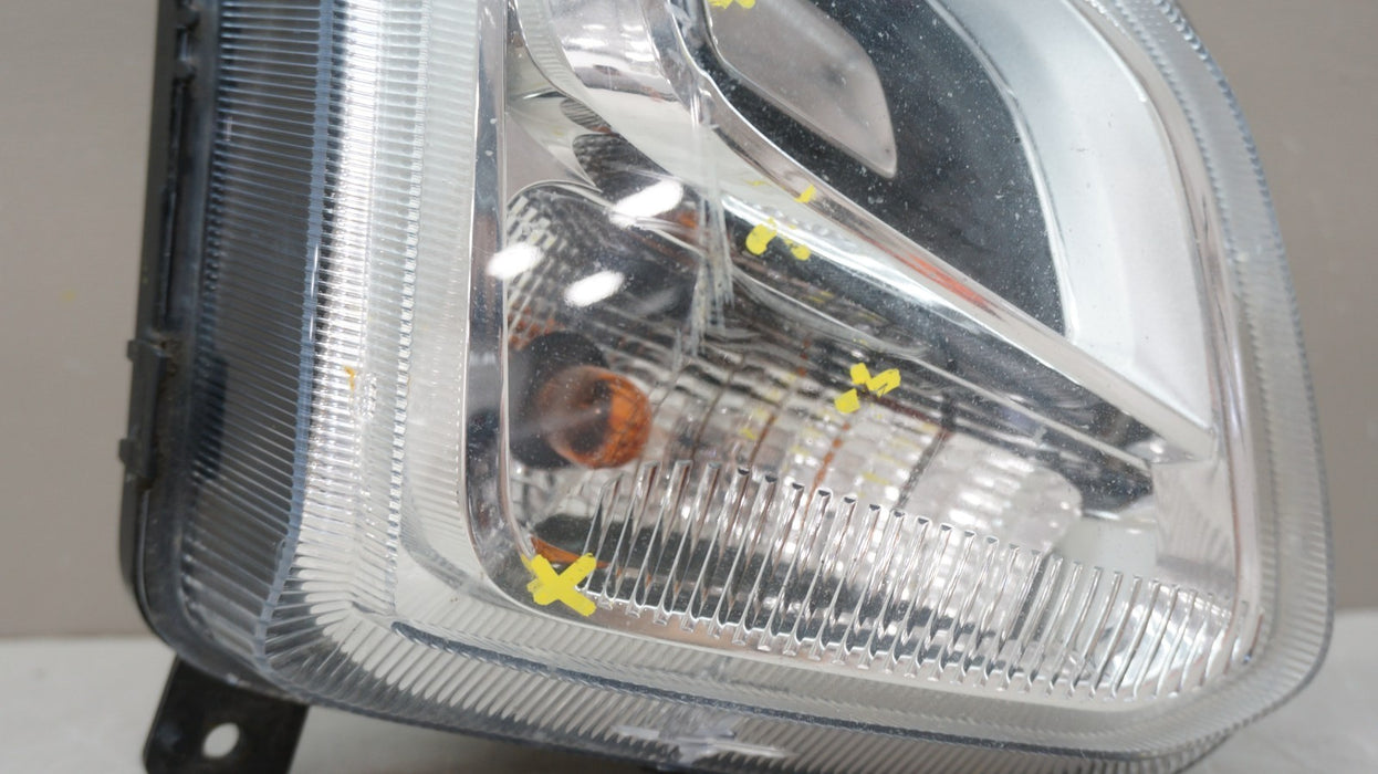 2018-2021 CHEVROLET EQUINOX FRONT RIGHT PASSENGER SIDE FOG LIGHT OEM 84226246