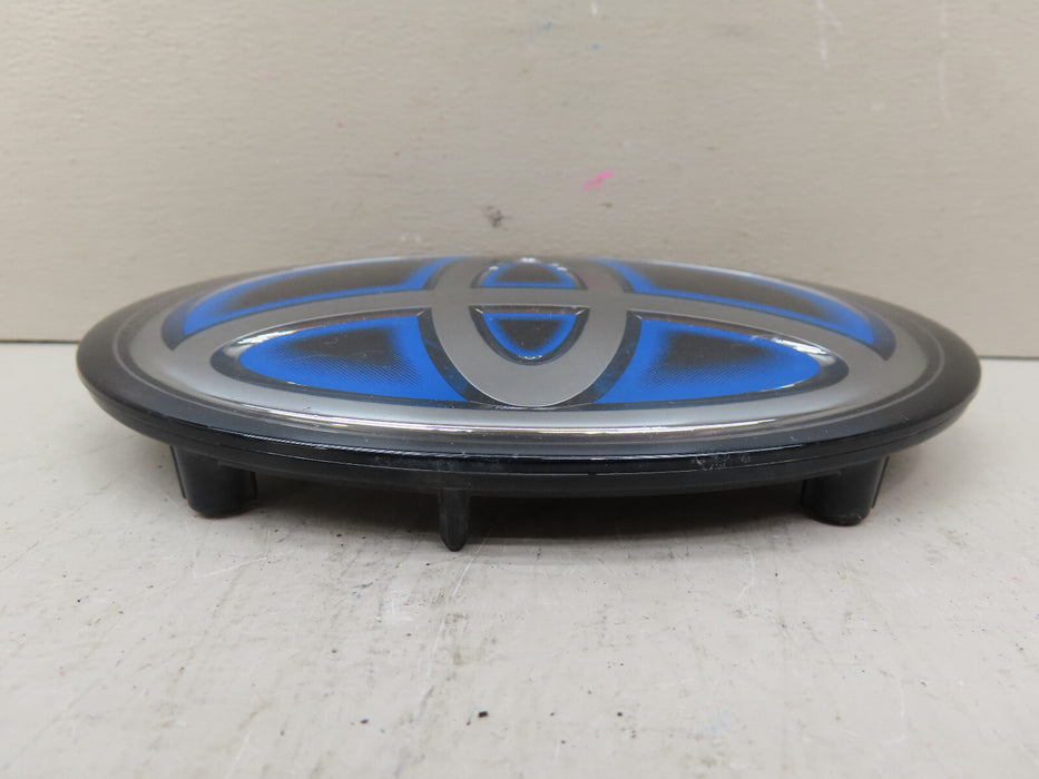 2017-2022 TOYOTA FRONT EMBLEM OEM 53141-33130