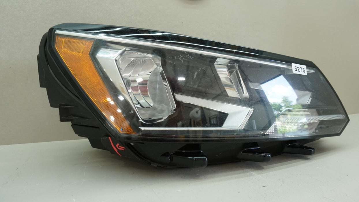 2016-2019 VOLKSWAGEN PASSAT FRONT RIGHT PASSENGERS SIDE HALOGEN HEADLIGHT OEM