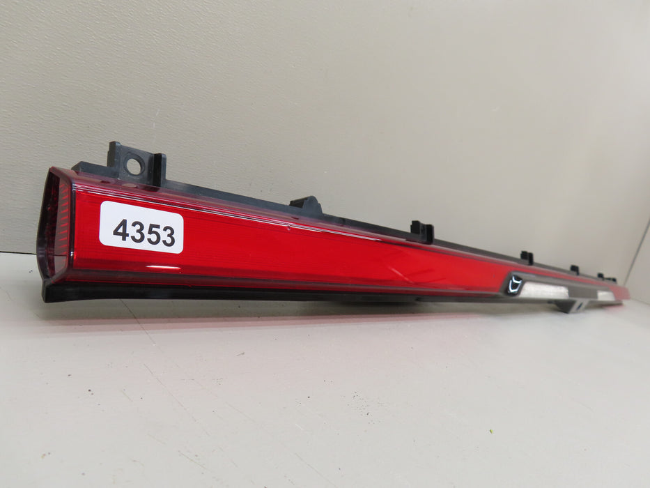 2022-2024 FORD F150 F-150 LIGHTNING REAR CENTER TAILGATE TAIL LIGHT LED OEM