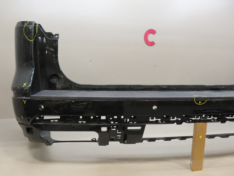 2022 2023 LINCOLN NAVIGATOR REAR BUMPER COVER OEM