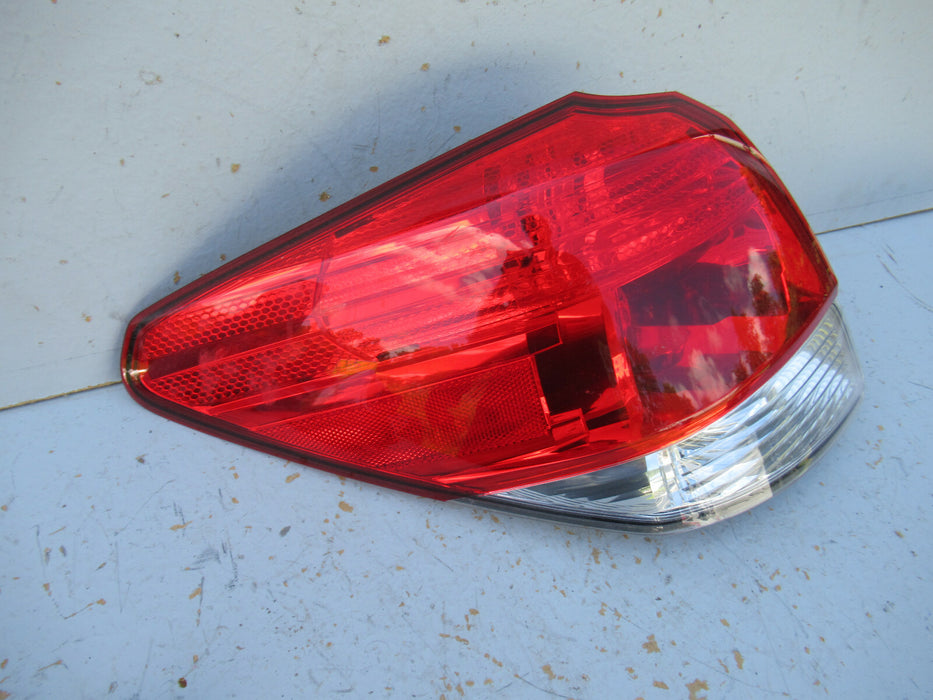 2010 2011 2012 2013 2014 SUBARU OUTBACK LEFT TAILLIGHT LAMP OEM