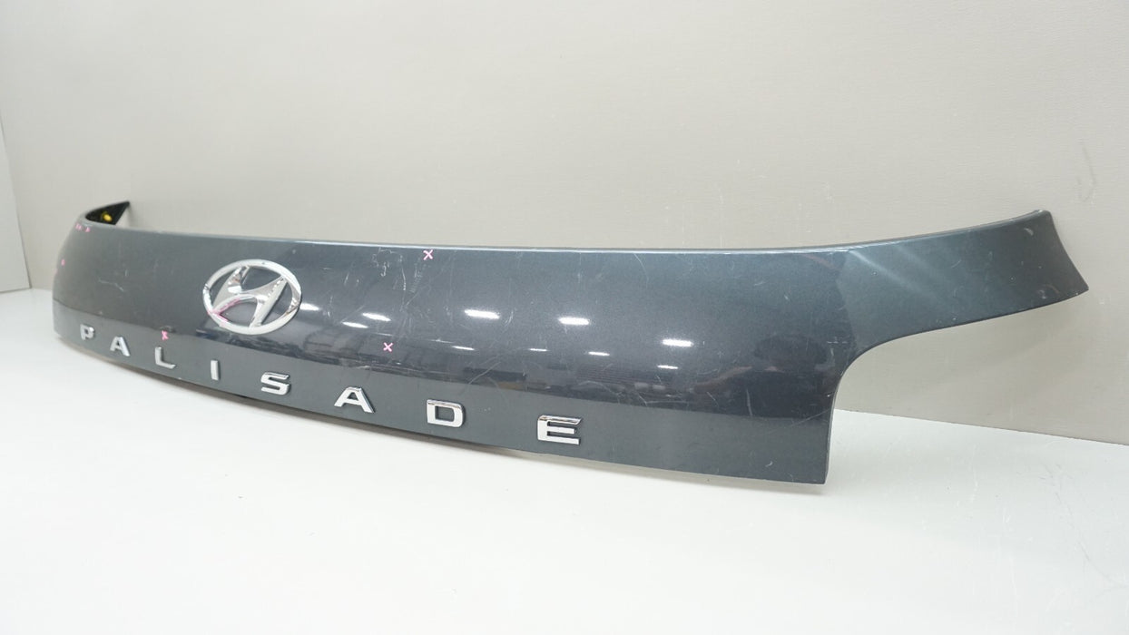 2020-2022 HYUNDAI PALISADE REAR LIFTGATE MOLDING TRIM PANEL OEM 87311-S8000