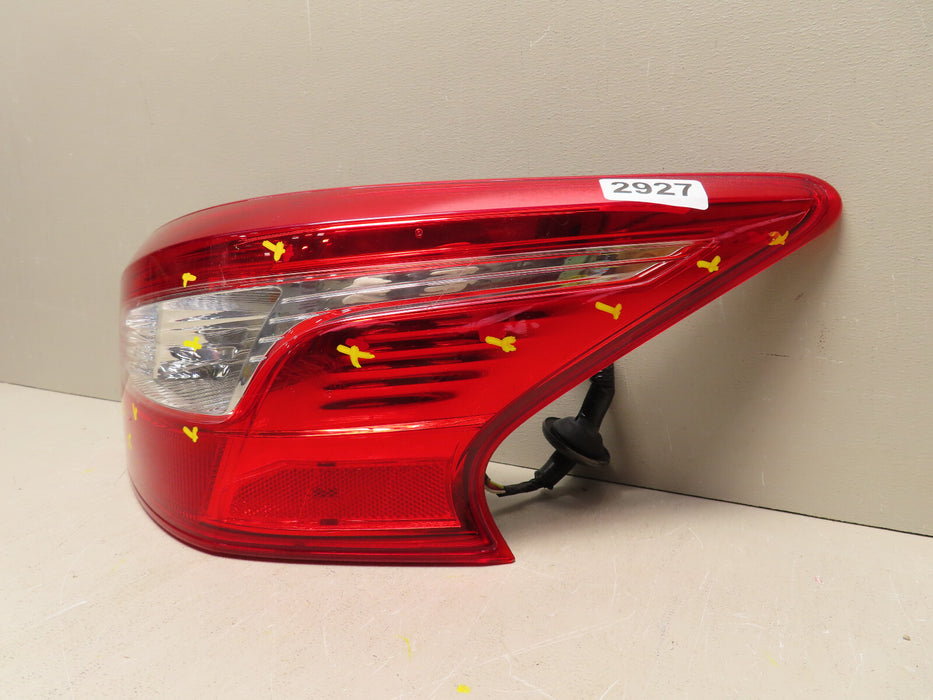 2016-2019 NISSAN SENTRA REAR RIGHT PASSENGER SIDE TAIL LIGHT HALOGEN OEM