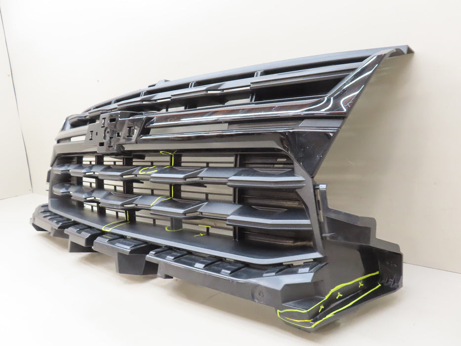 2021-2022 CHEVROLET COLORADO FRONT BUMPER RADIATOR GRILLE OEM