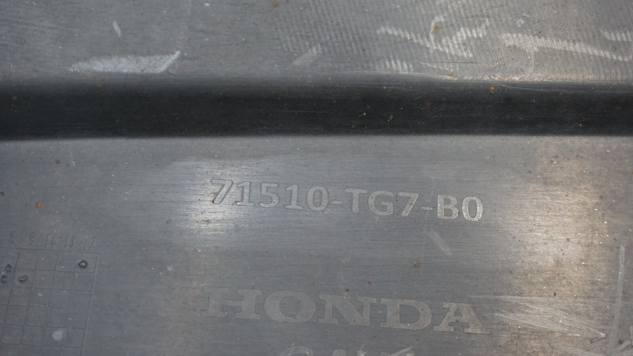 2016-2018 HONDA PILOT ELITE TOURING REAR LOWER BUMPER COVER OEM 71510-TG7-B0