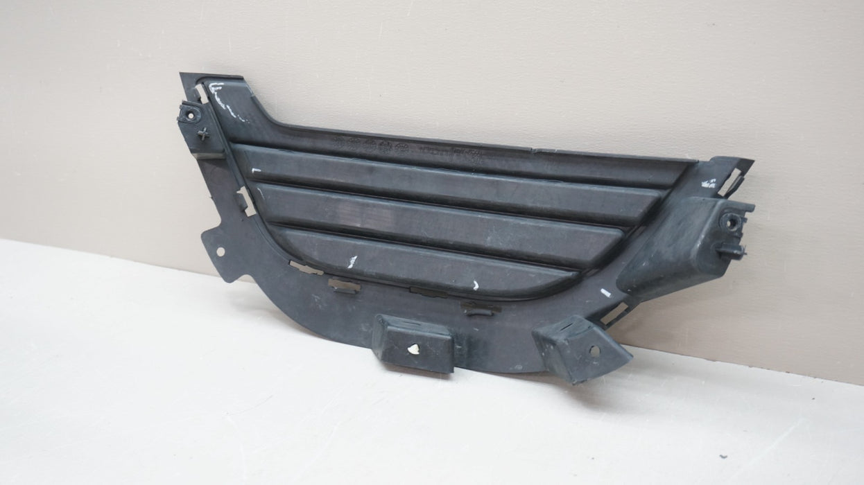 2017-2020 LINCOLN MKZ FRONT RIGHT PASSENGER SIDE FOG LIGHT COVER OEM HP53-19953