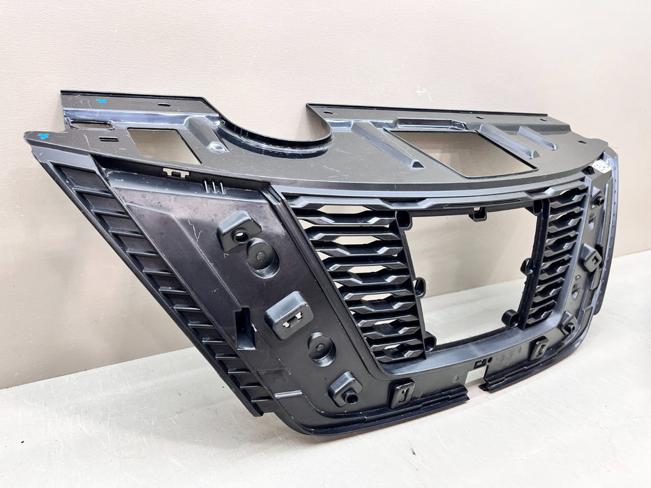 2017-2018 NISSAN ROGUE UPPER FRONT BUMPER GRILLE GRILL OEM