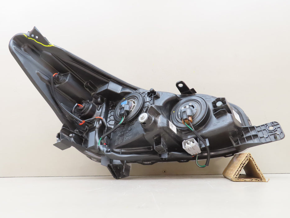 2018-2021 SUBARU CROSSTREK FRONT LEFT DRIVER SIDE HEADLIGHT HALOGEN OEM