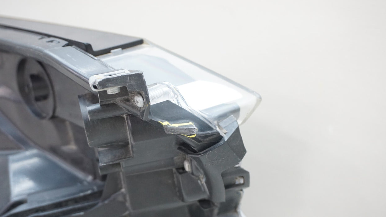 2016-2018 TOYOTA RAV4 SUV FRONT LEFT DRIVER SIDE HEADLIGHT LAMP HALOGEN OEM
