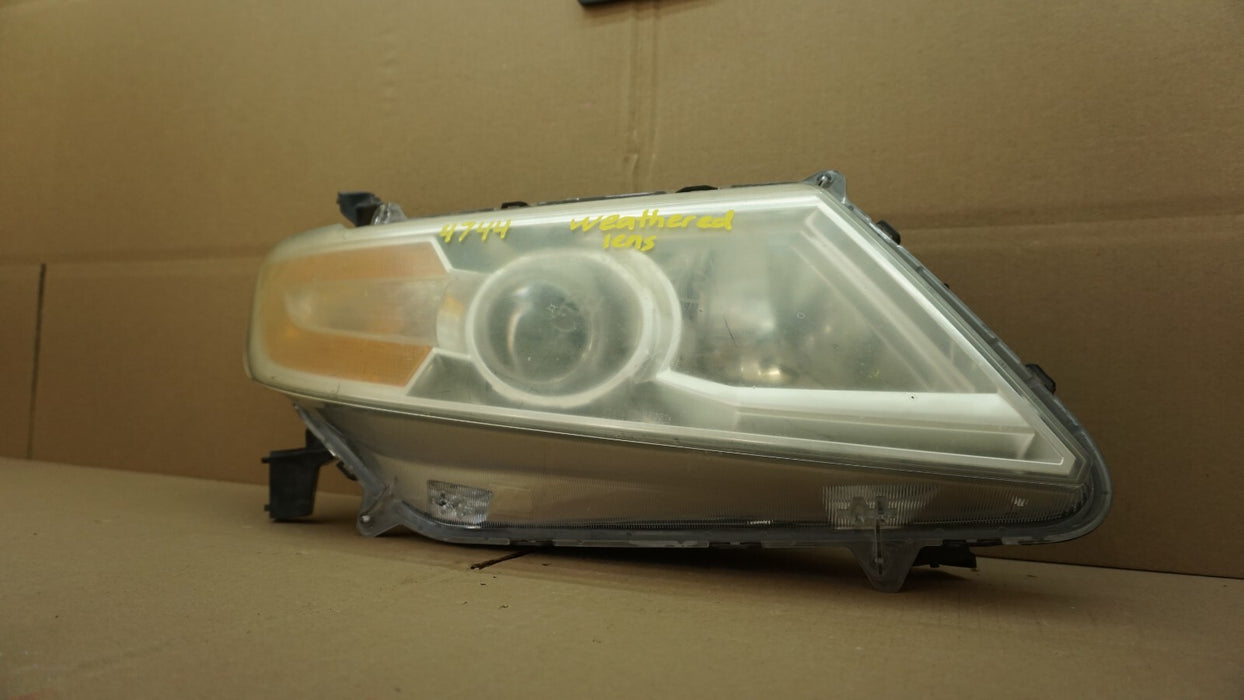 2011-2013 HONDA ODYSSEY FRONT RIGHT PASSENGER SIDE HALOGEN HEADLIGHT OEM