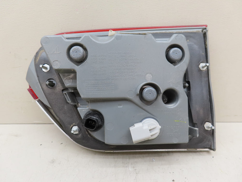 2014-2018 JEEP GRAND CHEROKEE INNER LEFT TAILLIGHT LAMP OEM