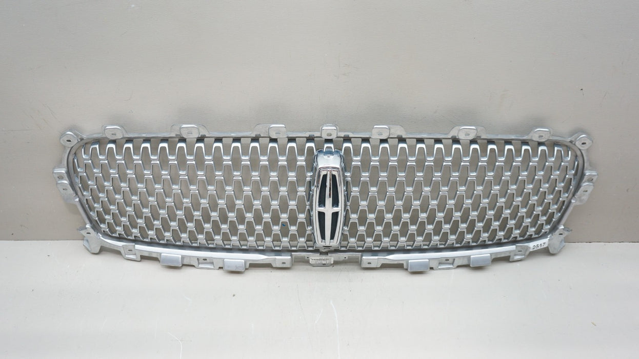 2020-2023 LINCOLN CORSAIR FRONT BUMPER RADIATOR GRILLE W/ EMBLEM OEM LD9J8200