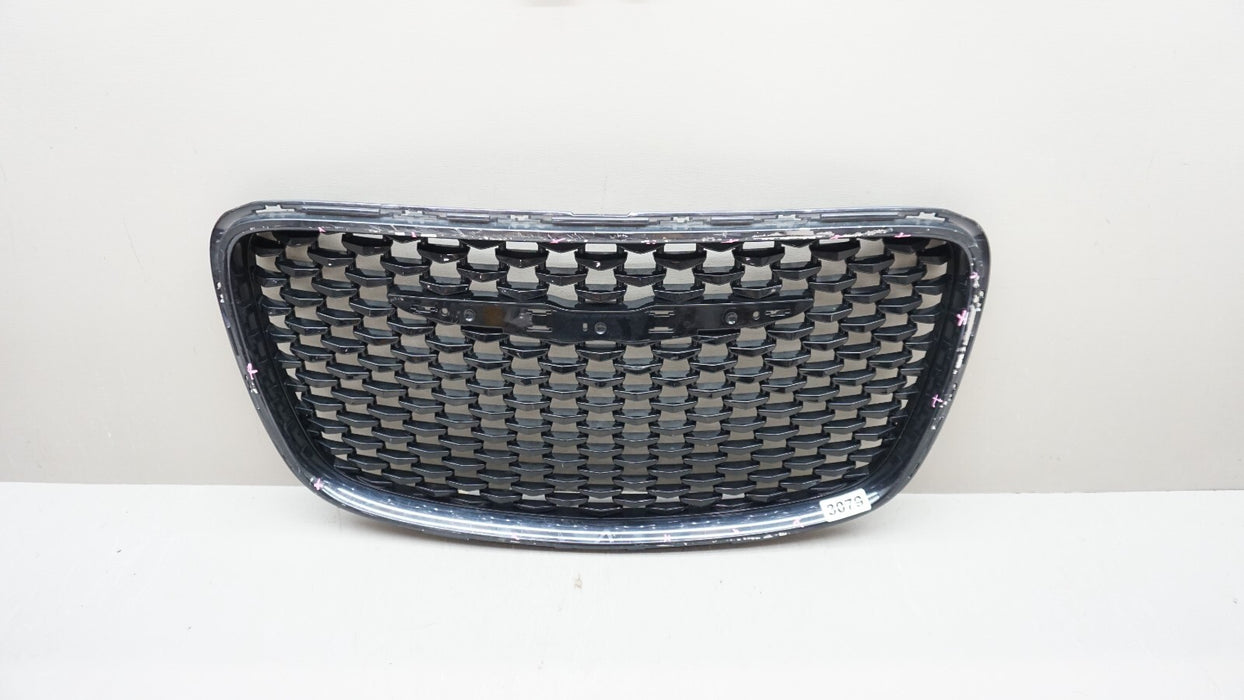 2016-2020 CHRYSLER 300 SEDAN FRONT BUMPER RADIATOR GRILLE GRILL OEM 5SW19TRMAE