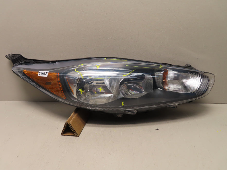 2014-2019 FORD FIESTA RIGHT PASSNGENGER HEADLIGHT HEADLAMP HALOGEN OEM