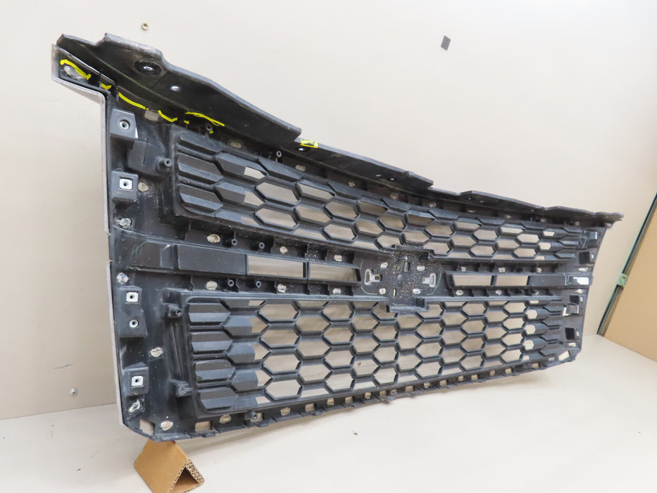 2015-2020 CHEVROLET TAHOE-SUBURBAN FRONT RADIATOR GRILLE GRILL OEM 23440914