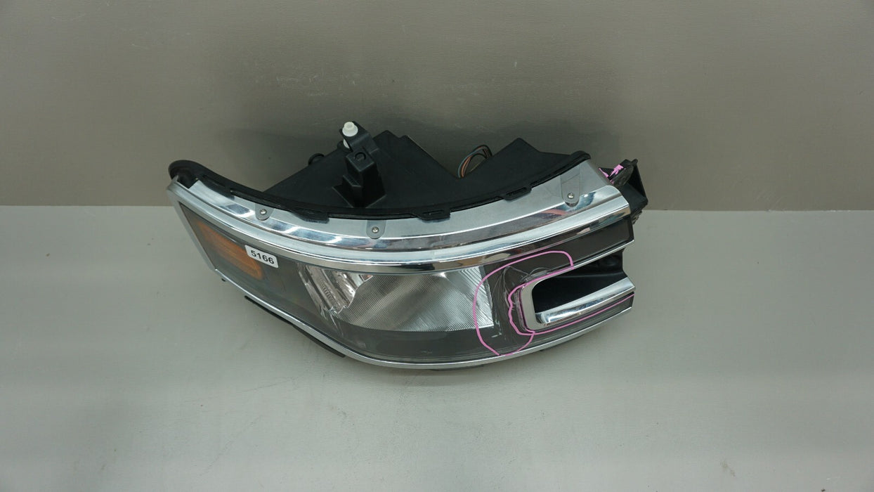 2013-2019 FORD FLEX FRONT RIGHT PASSENGER SIDE HEADLIGHT HALOGEN OEM