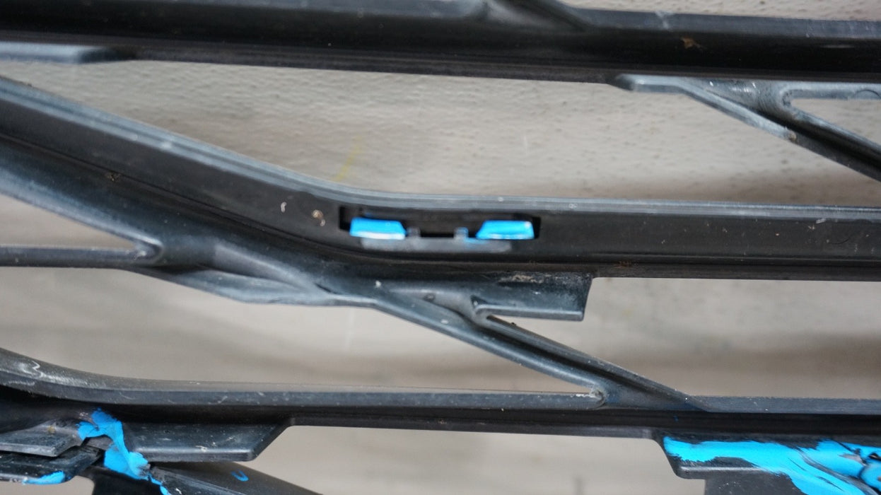 2019-2024 CHEVROLET MALIBU FRONT BUMPER RADIATOR GRILLE OEM 84338683