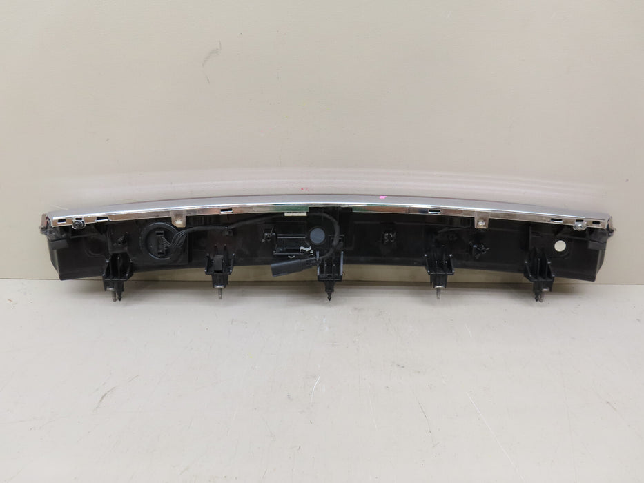 2020-2023 LINCOLN CORSAIR REAR TAIL LIGHT FINISH PANEL OEM