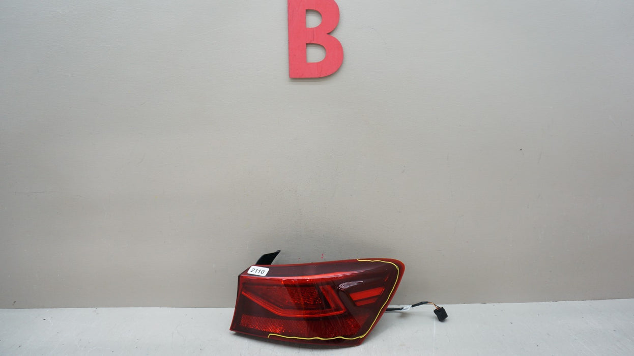 2019-2024 KIA FORTE REAR RIGHT PASSENGER SIDE OUTER TAIL LIGHT OEM