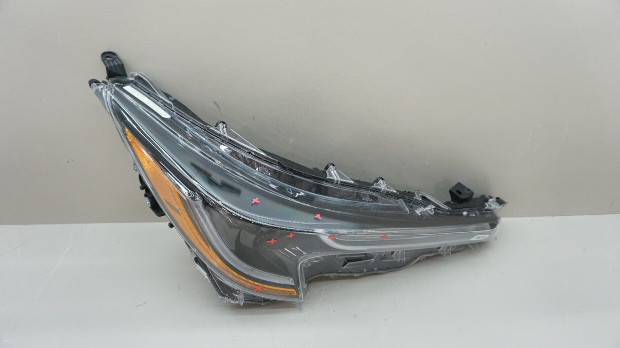2020-2022 TOYOTA COROLLA FRONT RH RIGHT PASSENGER SIDE HEADLIGHT OEM